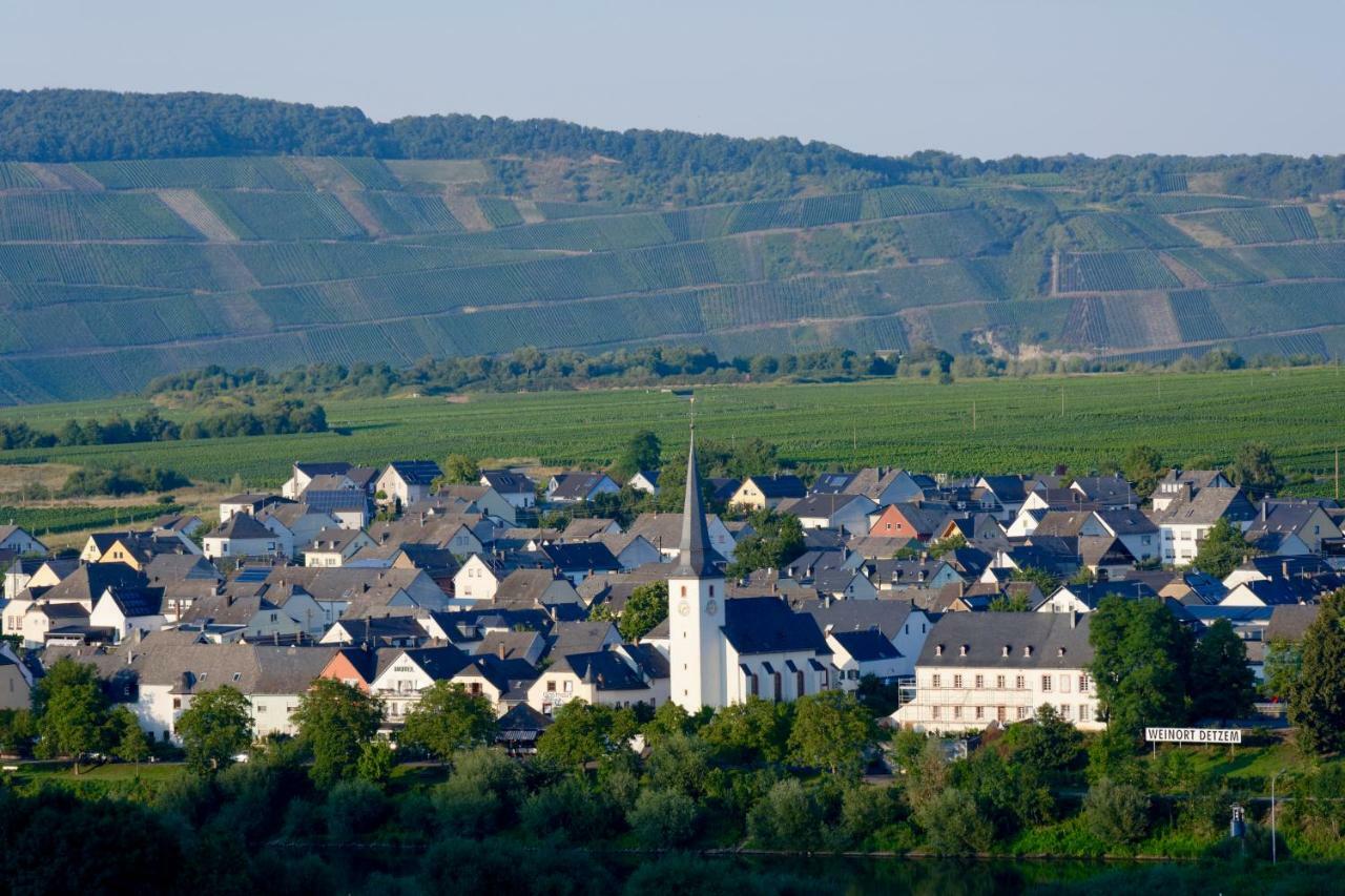 Gastehaus Hoffmann Bed & Breakfast Farschweiler Dış mekan fotoğraf