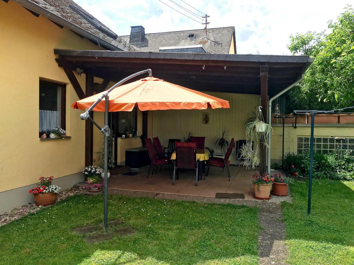 Gastehaus Hoffmann Bed & Breakfast Farschweiler Dış mekan fotoğraf